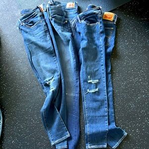 Levi’s size 27